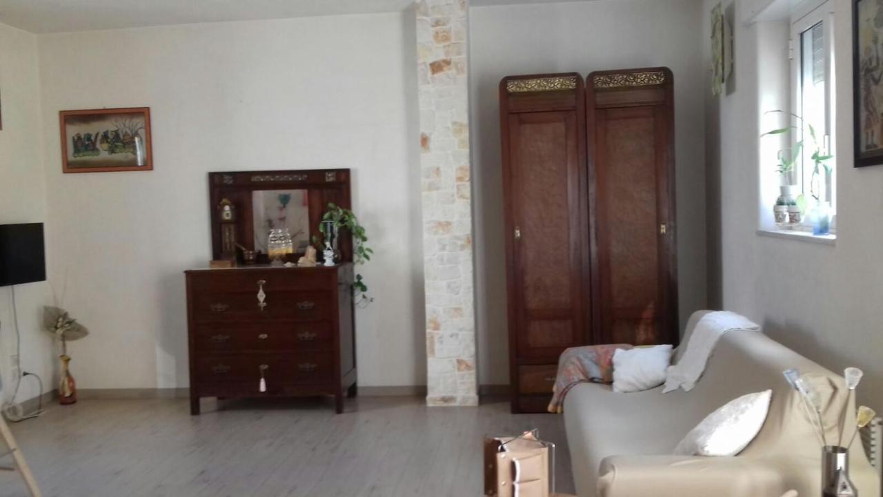 Casa Loredana Конверсано Экстерьер фото
